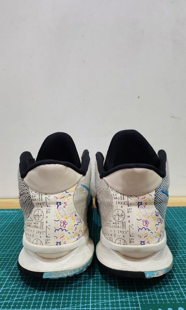 Sepatu basket sneaker nike kyrie pale ivory, Fesyen Pria, Sepatu