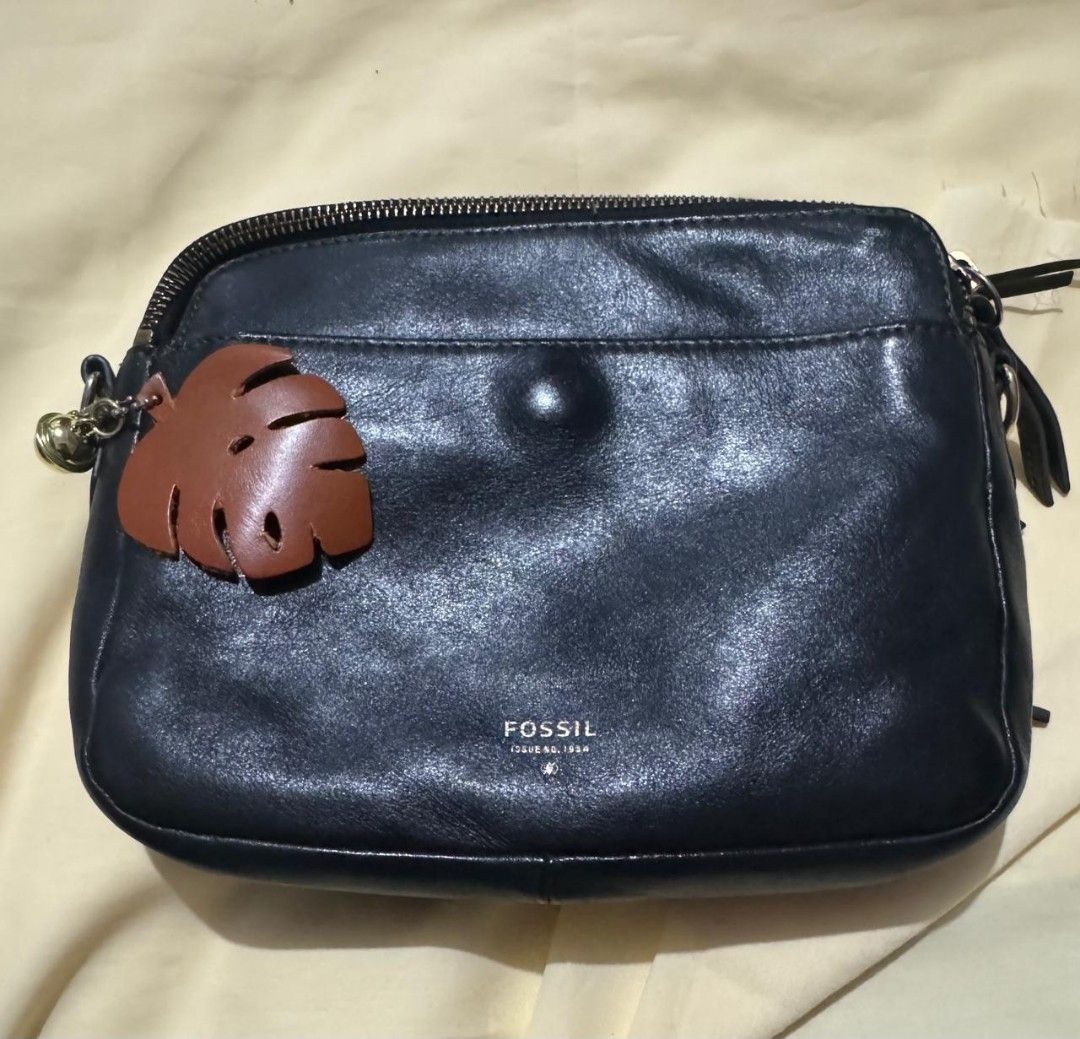 Tas Selempang/Sling Bag model Camera Bag Muka Fossil