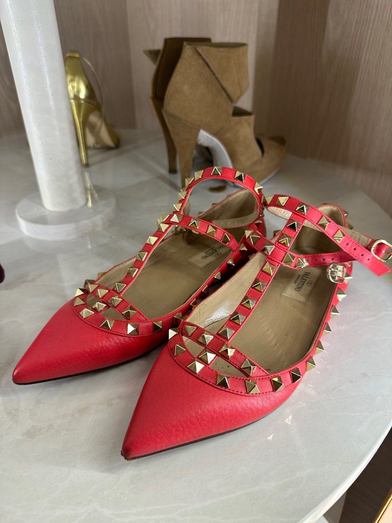 Valentino studded flats Women s Fashion Footwear Flats on Carousell