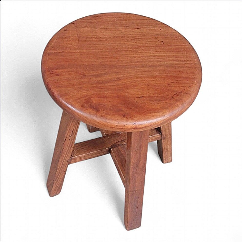 Vintage chair (Category: Chairs) located in Manila. Submitted by nvodega (Listing ID 1325994728, Image 3). Description: The chair of our ancestors. Made out of our national tree. The beautiful narra wood and its amazing grains. Ideal for interior or exterior display or simply as a chair. :).