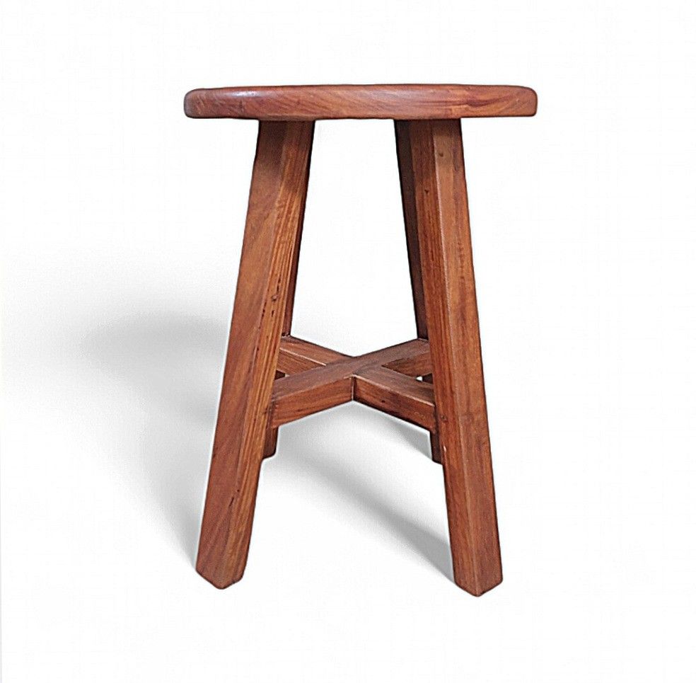 Vintage chair (Category: Chairs) located in Manila. Submitted by nvodega (Listing ID 1325994728, Image 1). Description: The chair of our ancestors. Made out of our national tree. The beautiful narra wood and its amazing grains. Ideal for interior or exterior display or simply as a chair. :).