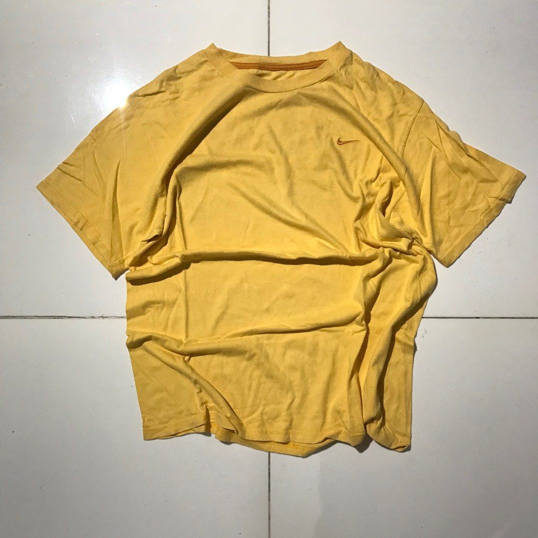Vintage Nike Swoosh (Category: Tshirts & Polo Shirts ) located in Rizal. Submitted by t2k.ph (Listing ID 1326118866, Image 2). Description: 21x28 (M) .
