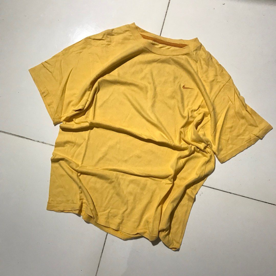 Vintage Nike Swoosh (Category: Tshirts & Polo Shirts ) located in Rizal. Submitted by t2k.ph (Listing ID 1326118866, Image 1). Description: 21x28 (M) .