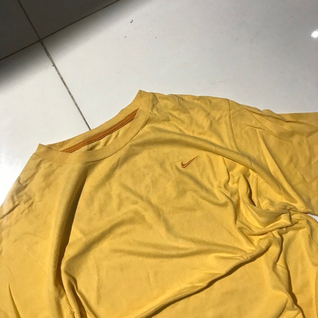 Vintage Nike Swoosh (Category: Tshirts & Polo Shirts ) located in Rizal. Submitted by t2k.ph (Listing ID 1326118866, Image 3). Description: 21x28 (M) .