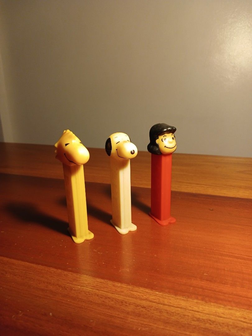 Vintage Pez 1960s Snoopy Peanuts (Category: Vintage Collectibles) located in Manila. Submitted by ry_anlupit0 (Listing ID 1326033353, Image 3). Description: For Sale Vintage Pez 1960s Snoopy Peanuts Good Condition No Missing Parts Made in Slovenia 699php only (take all) Pick up by Lalamove, Grab or Meet Up at Jollibee Pilar Rd. Las Pinas For Inquiries Call or Text 0943-6829926 PIOG.