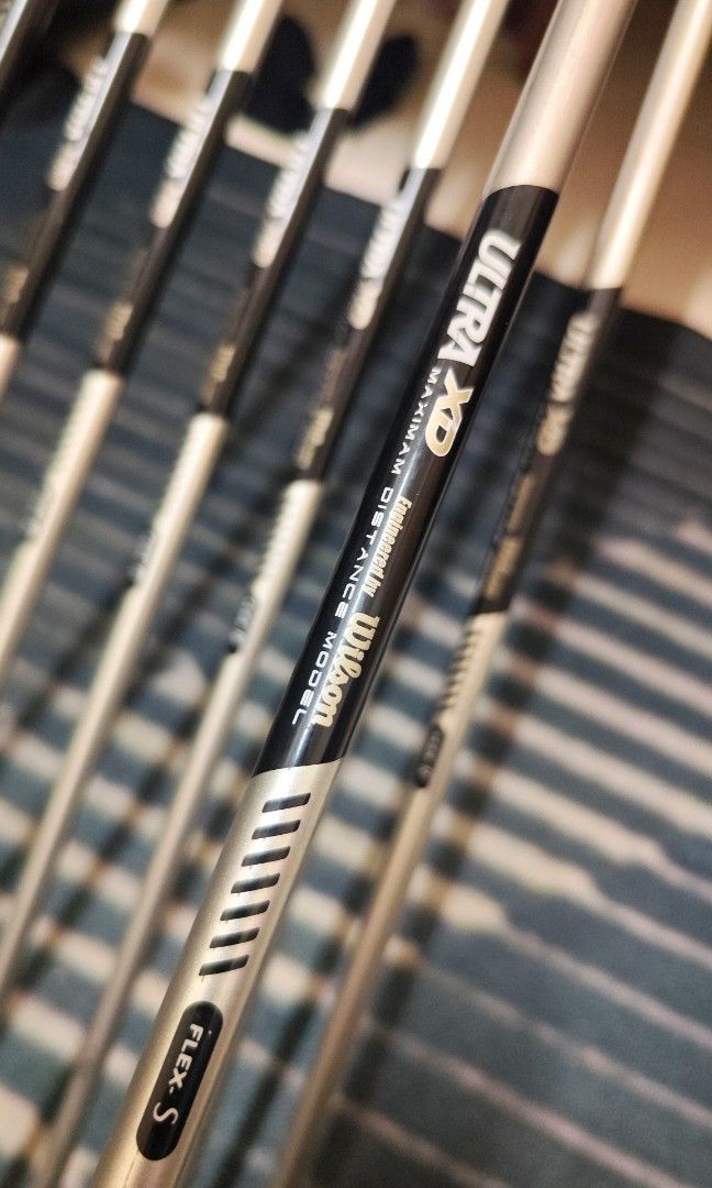 Wilson Ultra XD golf club set, Sports Equipment, Sports & Games, Golf on Carousell