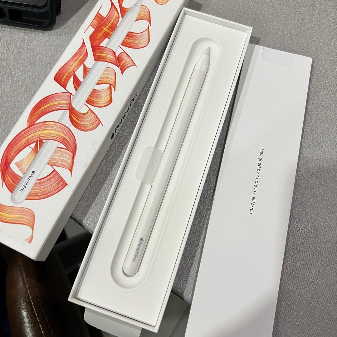 Apple Pencil pro 新品未開封 即発送（Leather Apple Pencil Holder 