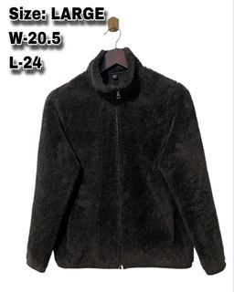 (Category: ) located in . Submitted by closet_corner (Listing ID 1326160435, Image 1). Description: .