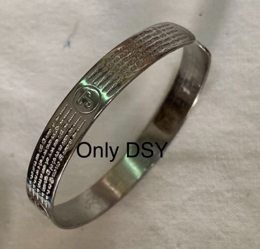 Bangle and Roop Lor Aj Pleng by Aj Koon, Hobbies & Toys, Memorabilia ...