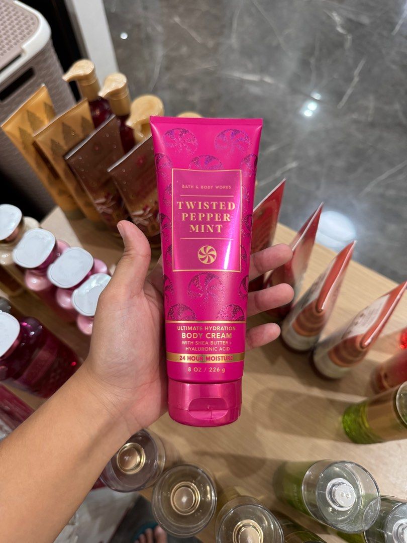 Bath and Body Works Body Cream (Category: Body Care) located in Quezon City. Submitted by preciousk (Listing ID 1326215715, Image 3). Description: available scents: Golden Berry Mistletoe- 2 Jolly Gingerbread Village - 2 Twisted peppermint - 2 Bright Christmas Morning - 2 Wild Sand - 2 .