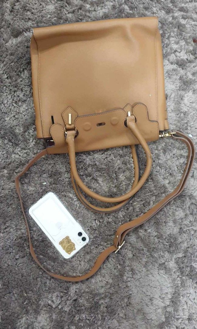 Brera Two Way Bag (Category: Luxury Bags & Wallets) located in Minglanilla. Submitted by charmaineb60300 (Listing ID 1326150835, Image 1). Description: Source: Japan/Korea Bale.