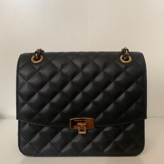 （分類：）位於 。 由 withlovedar 提交（商品編號 1326187842，圖片 1）。簡介： 。
