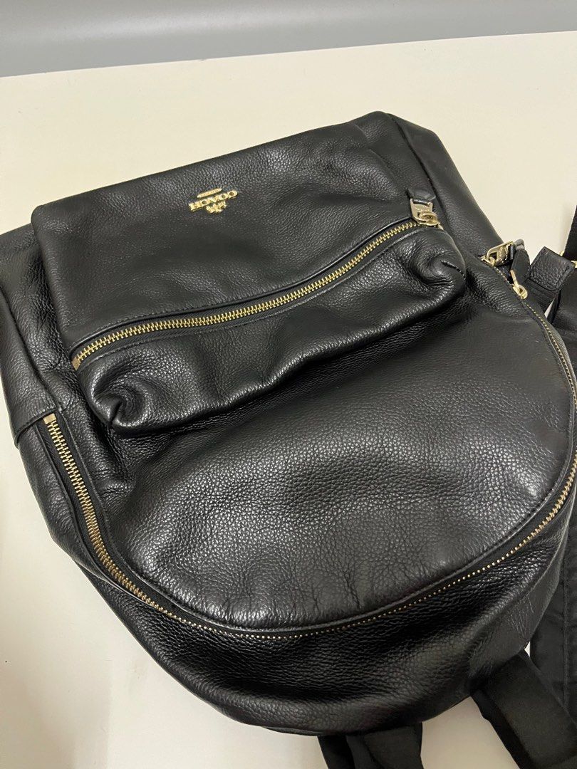 Coach CHARLIE BACKPACK IN PEBBLE LEATHER COACH F38288 Black