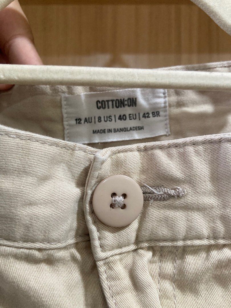 Cotton On Wide Legged Cream Pants (Category: Other Bottoms) located in Cebu City. Submitted by addtocarteu (Listing ID 1326285796, Image 2). Description: 🌱 high waisted 🌱 has a small stain 🌱 fits large frames, size 29-30 For Pick up or Delivery 📍Pelaez Ext., Cebu City (near Ramos & Jones area).