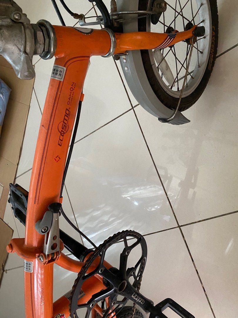 Dahon Ecosmo folding bike (Category: Bicycles) located in Las Pinas. Submitted by deepsouthe (Listing ID 1326184998, Image 2). Description: Dahon Ecosmo 14in No issues, dusty not in use Sf c/o buyer Las Pinas area.