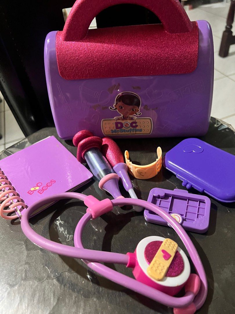 Doc McStuffins (Category: Kids Toys) located in Quezon City. Submitted by bigmomeh (Listing ID 1326167990, Image 1). Description: Original Doc McStuffins doctor set as is..