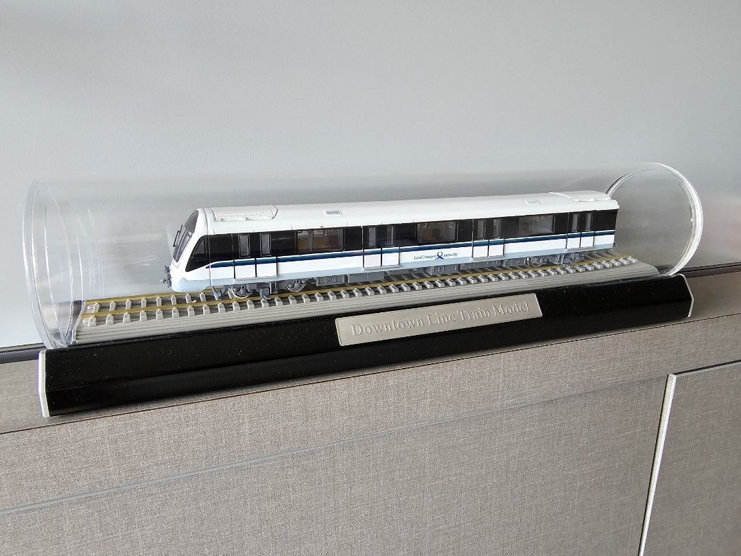 Downtown line (DTL) train smrt sbs bus, Hobbies Toys