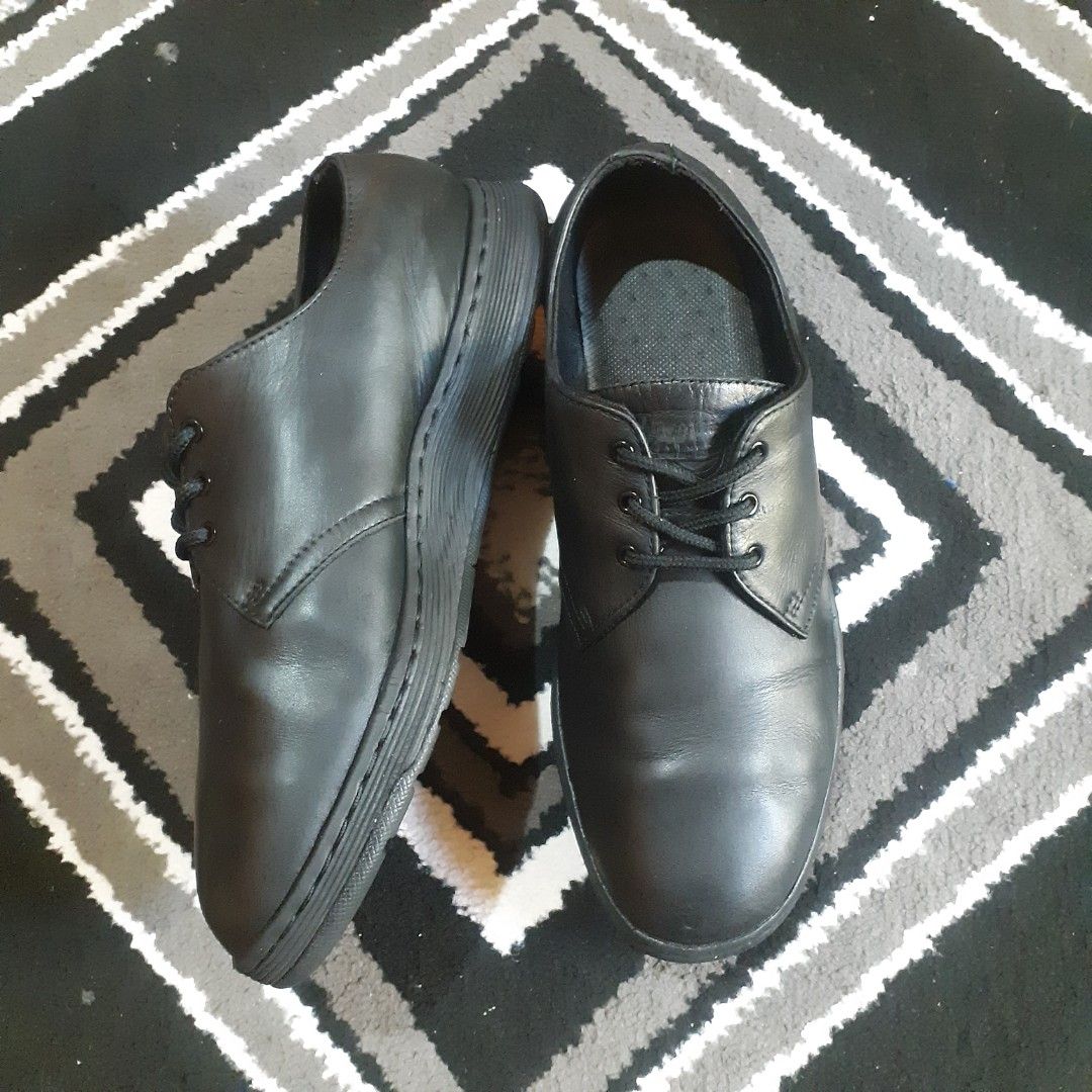 Dr martens cavendish mono store