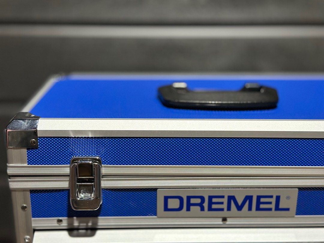 Dremel 4300 -9/64 Versatile Rotary Tool Kit with Flex Shaft - 9 (Category: Construction Tools & Equipment) located in Imus. Submitted by buymystufffy (Listing ID 1326315042, Image 3). Description: 110V- tested and working using transformer. +600 for transformer na brand new YT LINK FOR more info : https://youtu.be/OvBFJxnZYg8?si=IsKp5x3U-CicXRrW.