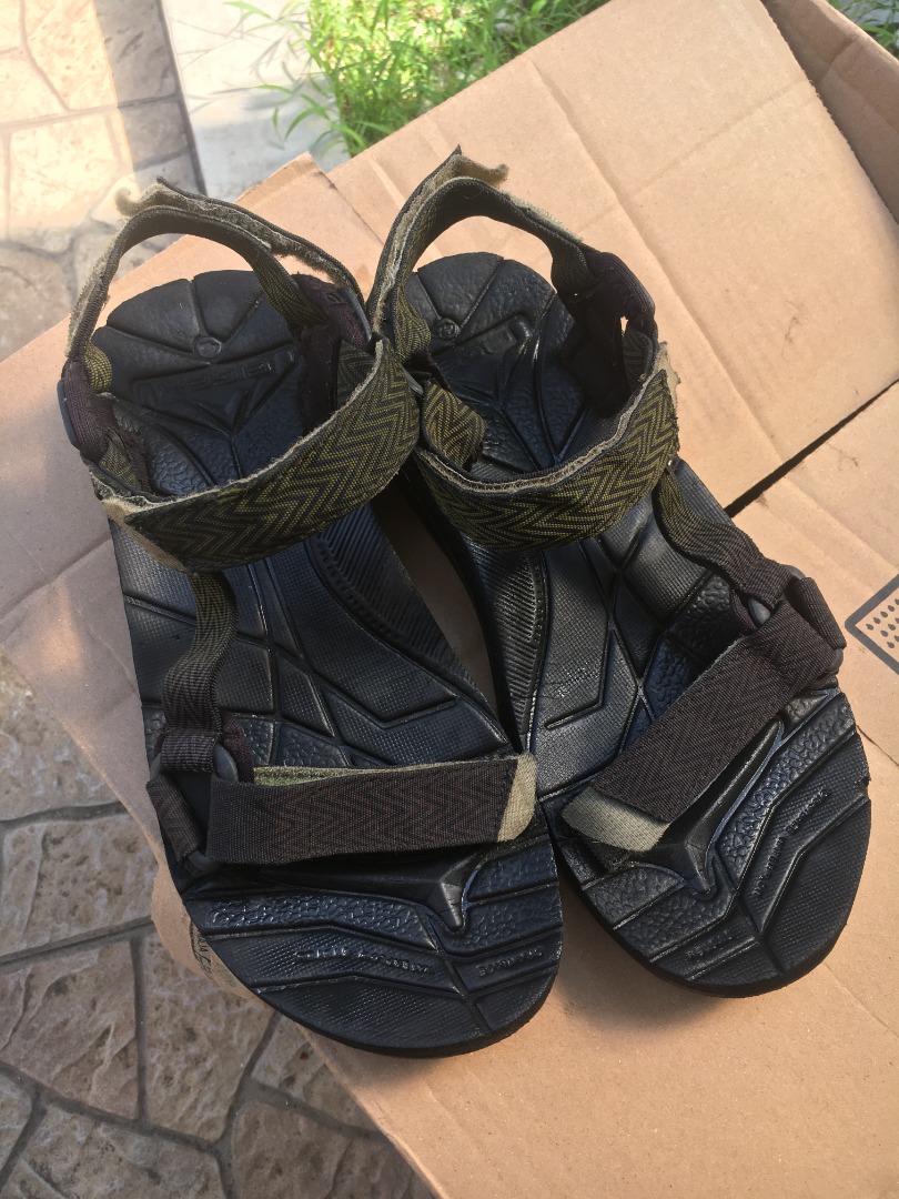 Sandal hiking eiger deals