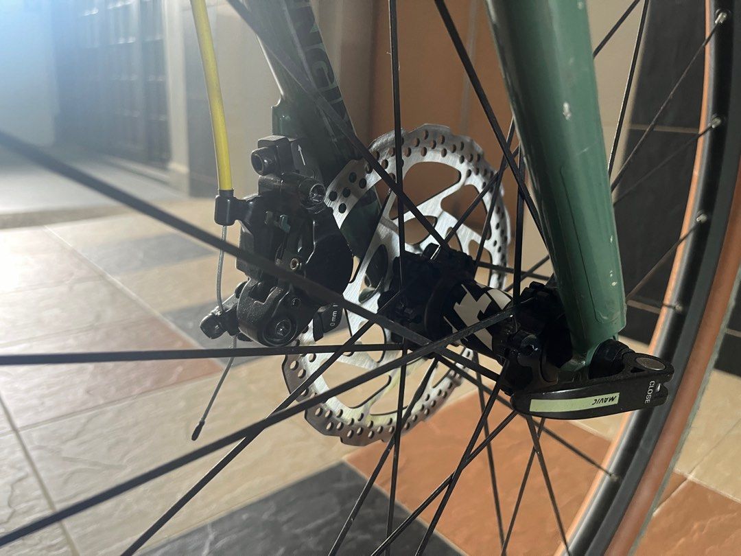 Engine 11 custom gravel brooks blue lug vans, Sports Equipment