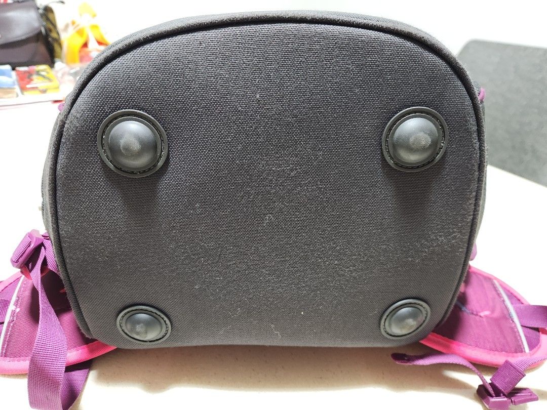 Ergobag (Category: Backpacks) located in Singapore. Submitted by zhyzhyzhyzhyzhy (Listing ID 1326144599, Image 3). Description: -Only used for 3mths -rtp: $218 -.