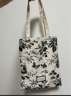（分類：）位於 。 由 ttttt_k 提交（商品編號 1326281384，圖片 1）。簡介： 。