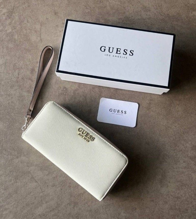 guess wallet, Women's Fashion, Bags Wallets, Clutches on Carousell