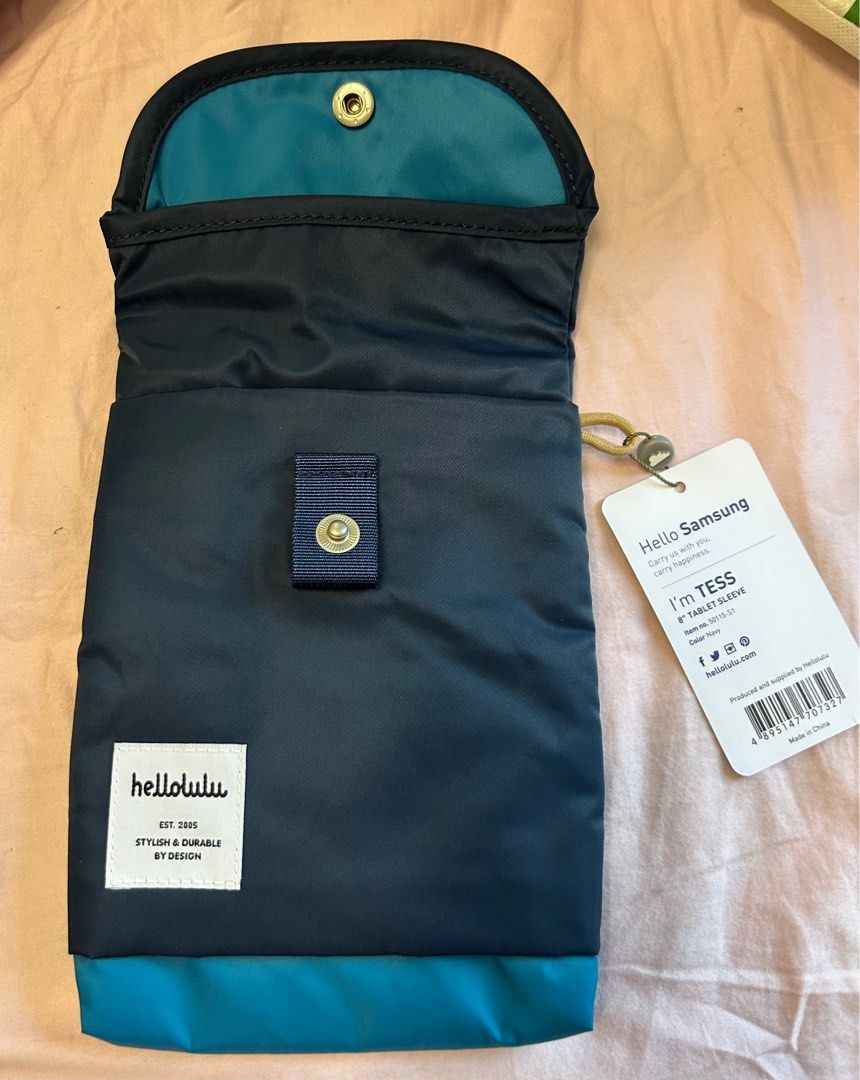 hellolulu （分類：手提電腦袋）位於 Hong Kong。 由 ngwkf 提交（商品編號 1326241730，圖片 3）。簡介： 全新平板電腦專用保護套 原裝正貨正版 可順豐到付。