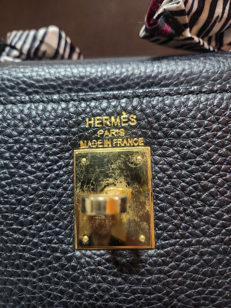 Hermes Kelly 28 Black (Category: Luxury Bags & Wallets) located in Quezon City. Submitted by catmom19 (Listing ID 1326282548, Image 3). Description: BAG ONLY.