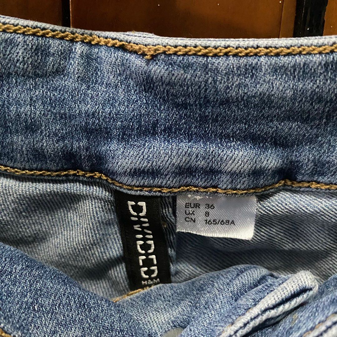 H&M divided denim high waisted shorts (Category: Shorts) located in Marikina City. Submitted by moodztrbl (Listing ID 1326226379, Image 2). Description: rfs: not my style anymore - lightly used - fits 23 - 26.