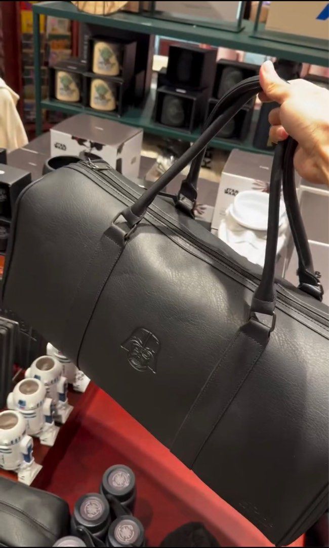 Typo weekender bag 2025