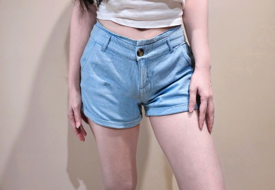 Like New! COTTON ON Soft Denim Short