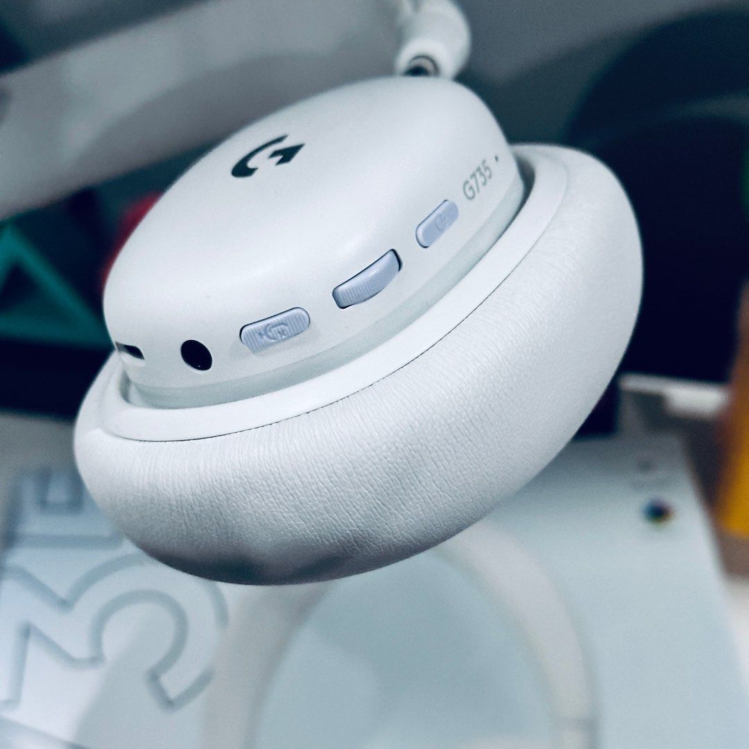 Logitech Aurora Headset (Category: Headphones & Headsets) located in Baliuag. Submitted by packedge (Listing ID 1326232599, Image 3). Description: .