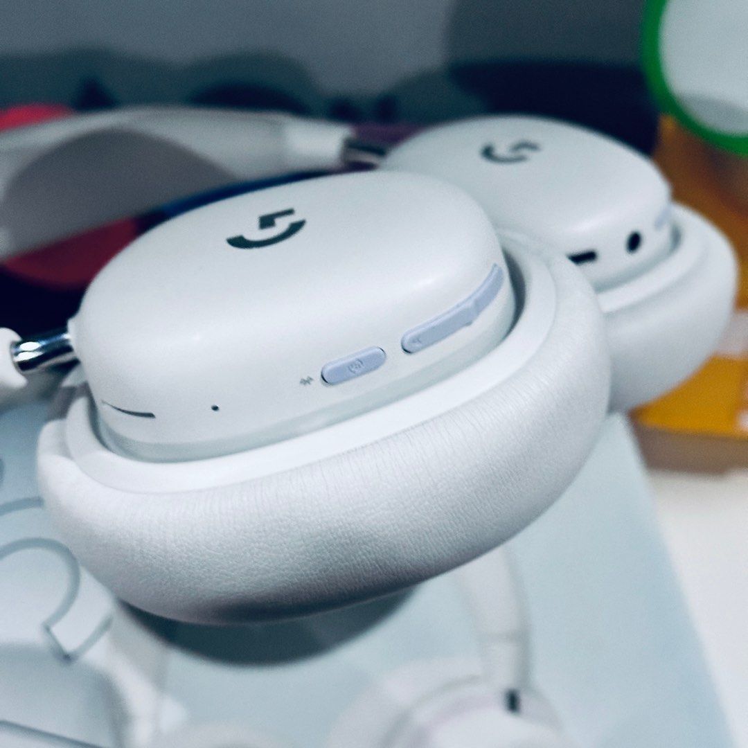 Logitech Aurora Headset (Category: Headphones & Headsets) located in Baliuag. Submitted by packedge (Listing ID 1326232599, Image 2). Description: .