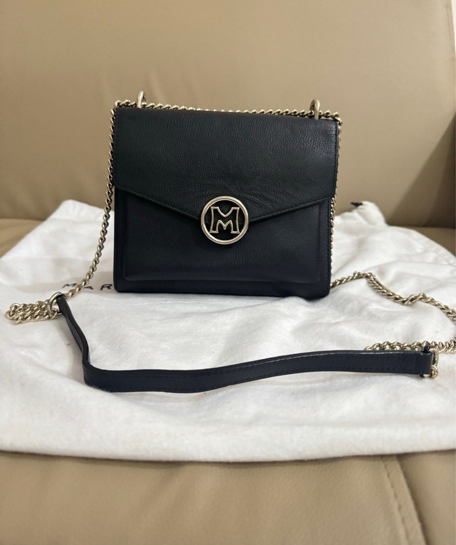 Metro City Micro Bag Two Way (Category: Luxury Bags & Wallets) located in Angono. Submitted by rainnefer15849 (Listing ID 1326170040, Image 3). Description: Selling my store-bought Metro City micro chain sling bag. Used only twice for a wedding and a company party. No flaws, good as new. Still available as long as posted. Slightly negotiable. MoP: BPI/UB/GCash - Strictly payment first Check out via orange app or same day delivery care of buyer Th