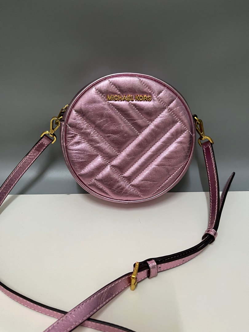 Michael Kors Vivianne Canteen Metallic Quilted Leather Crossbody Bag in Pink Women s Fashion Bags Wallets Cross body Bags on Carousell