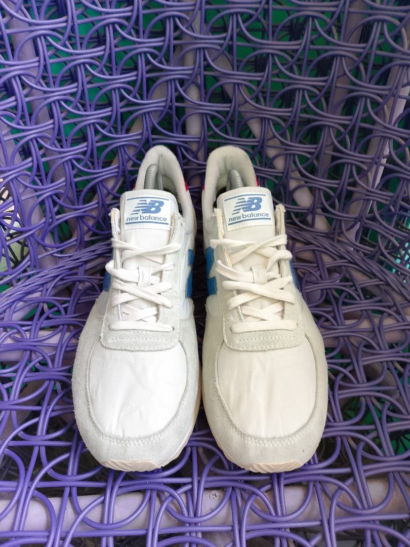 New Balance 220 U220GB