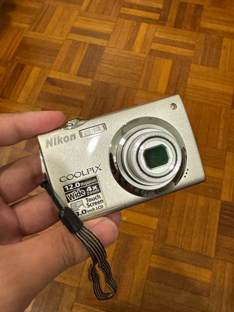 Nikon Coolpix S4000, Photography, Cameras on Carousell