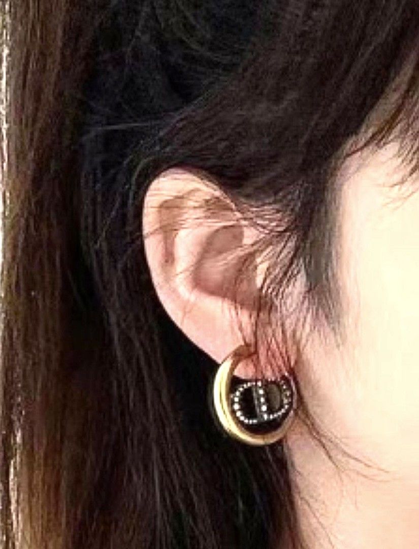 Original Dior Loop Earrings (Category: Luxury Accessories) located in Imus. Submitted by LUXunBOX (Listing ID 1298732822, Image 3). Description: with box.