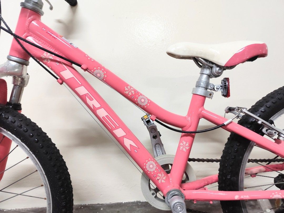 Pink Trek Mt60 bicycle mountain bike mtb hardtail mtb kids bicycle kids bike children bicycle children bike 20 bicycle 20 bike