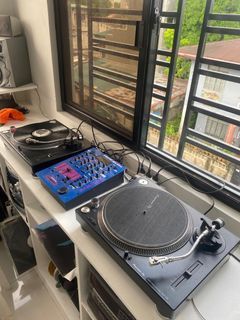 PIONEER DJ Turntables (PLX-500) Pair 
