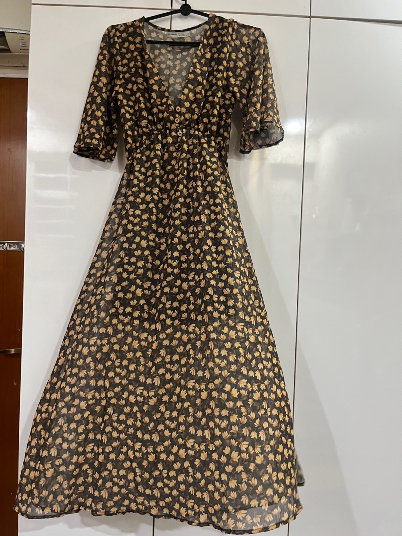 Pull and bear floral midi dress shop