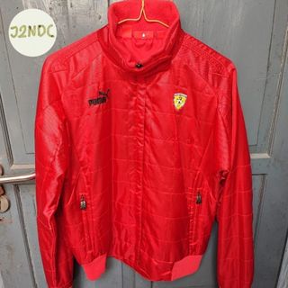 (Kategori: ) berada di . Dikirim oleh sneakersvibe (ID iklan 1326150276, Gambar 1). Deskripsi: .
