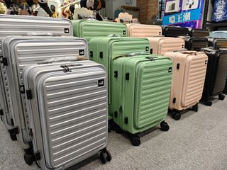 （分類：）位於 。 由 luggage_dynasty 提交（商品編號 1265810788，圖片 1）。簡介： 。