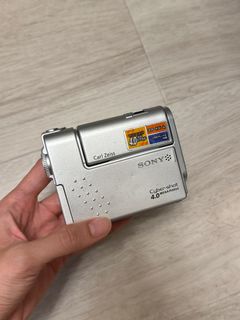 （分類：）位於 。 由 simon_2650 提交（商品編號 1326290187，圖片 1）。簡介： 。