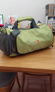(Kategori: ) berada di . Dikirim oleh lea.decluttering (ID iklan 1326153134, Gambar 1). Deskripsi: .