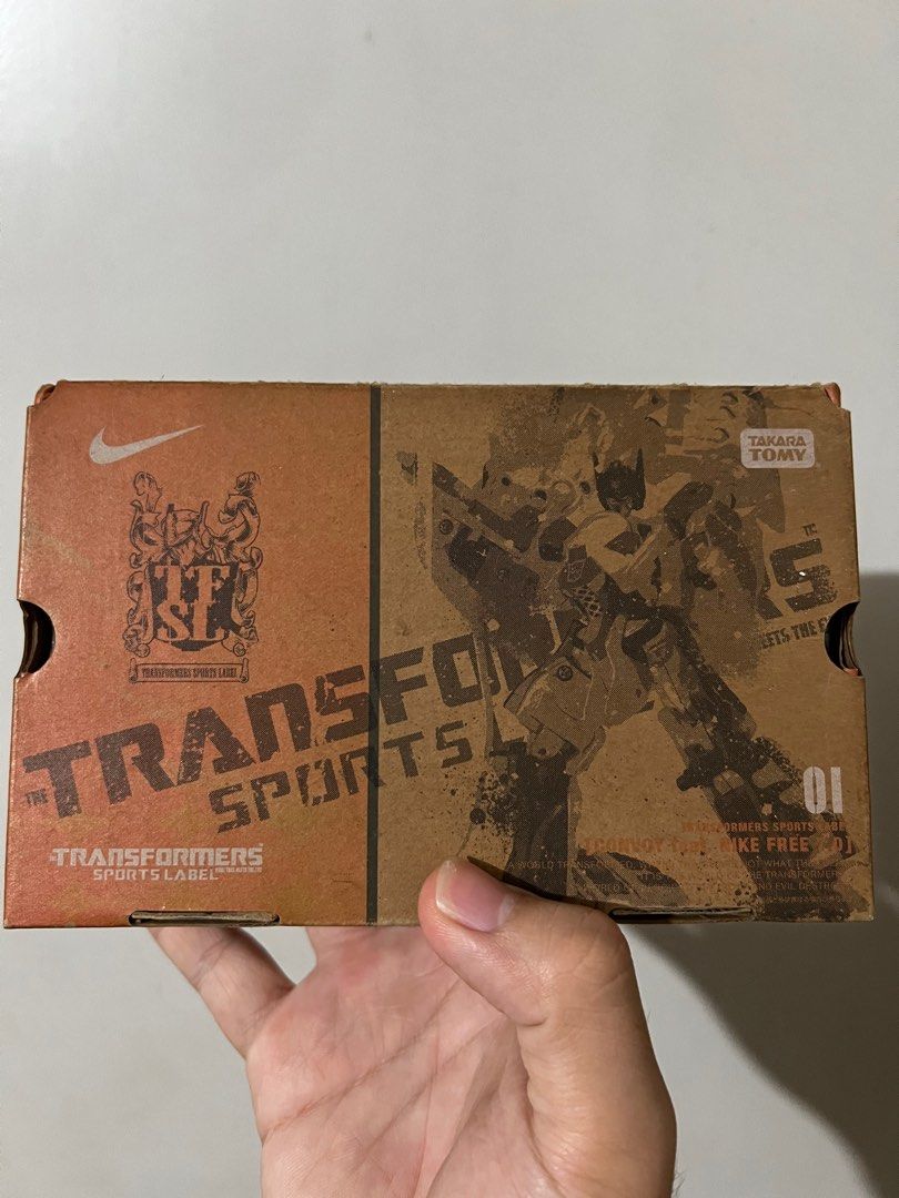 Transformer Nike Free 7.0 (Category: Sneakers) located in Manila. Submitted by nattyy_b (Listing ID 1326297329, Image 2). Description: Slightly negotiable. Never nalabas sa box pinang display lang.