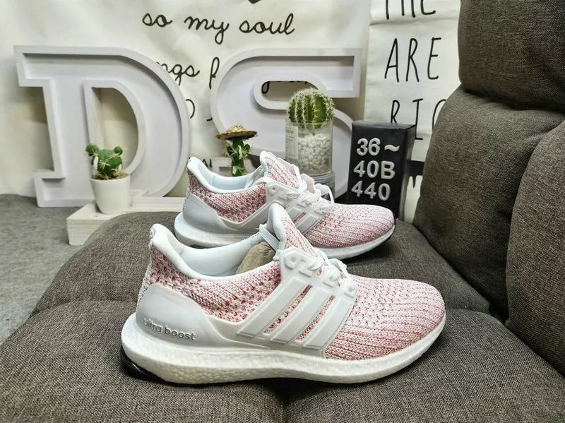 Ultra boost 4.0 candy cane top