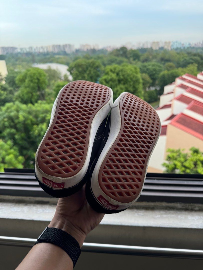 Us 9.5 vans on sale